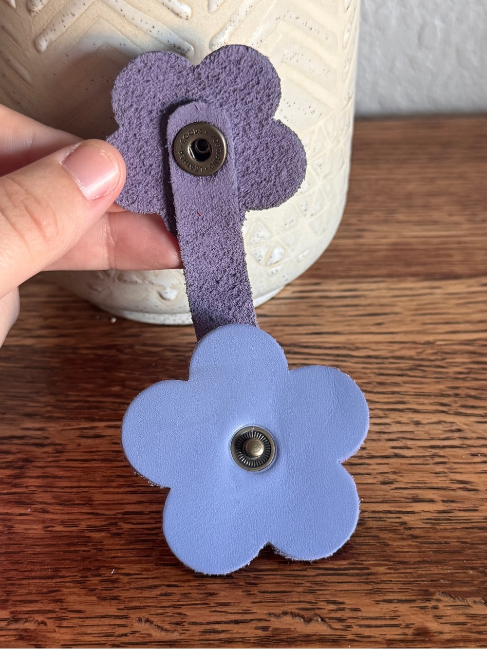Portland Leather Goods PLG Lavender Light Purple Flower Snap - Picture 3 of 5